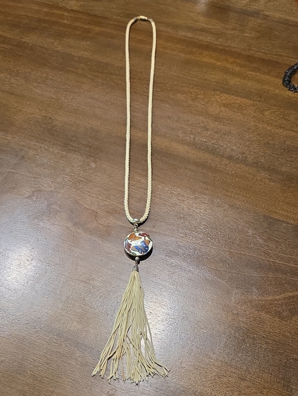 VINTAGE TASSEL NECKLACE